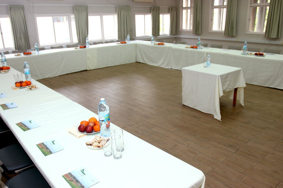 כנסים והשתלמויות - כפר מזרע 